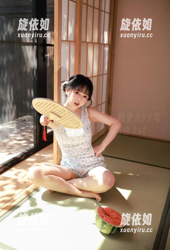 青豆客 - 探索美脚中的艺术：颖莹儿YY写真图集展现性感与优雅的结合.txt