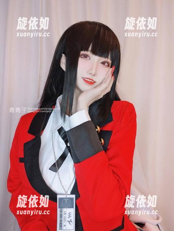 青青子Js倾情奉献：狂三校服美图图包，让你目不转睛！.txt