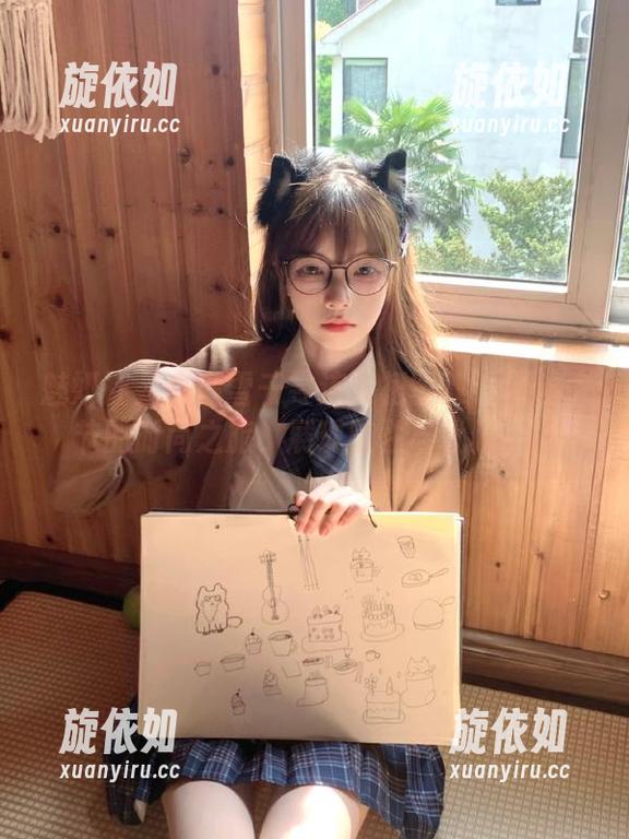 魅妍社 - 高清雪千寻连衣裙图集：穿越季节的时尚之旅，展现随性与优雅.txt