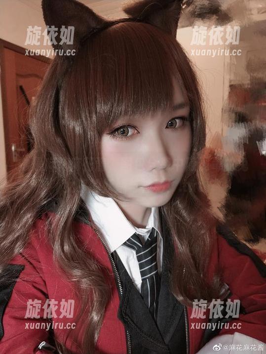 她是麻花麻花酱，图包分享中隐现毒蛇兔女郎的妖娆与神秘！.txt